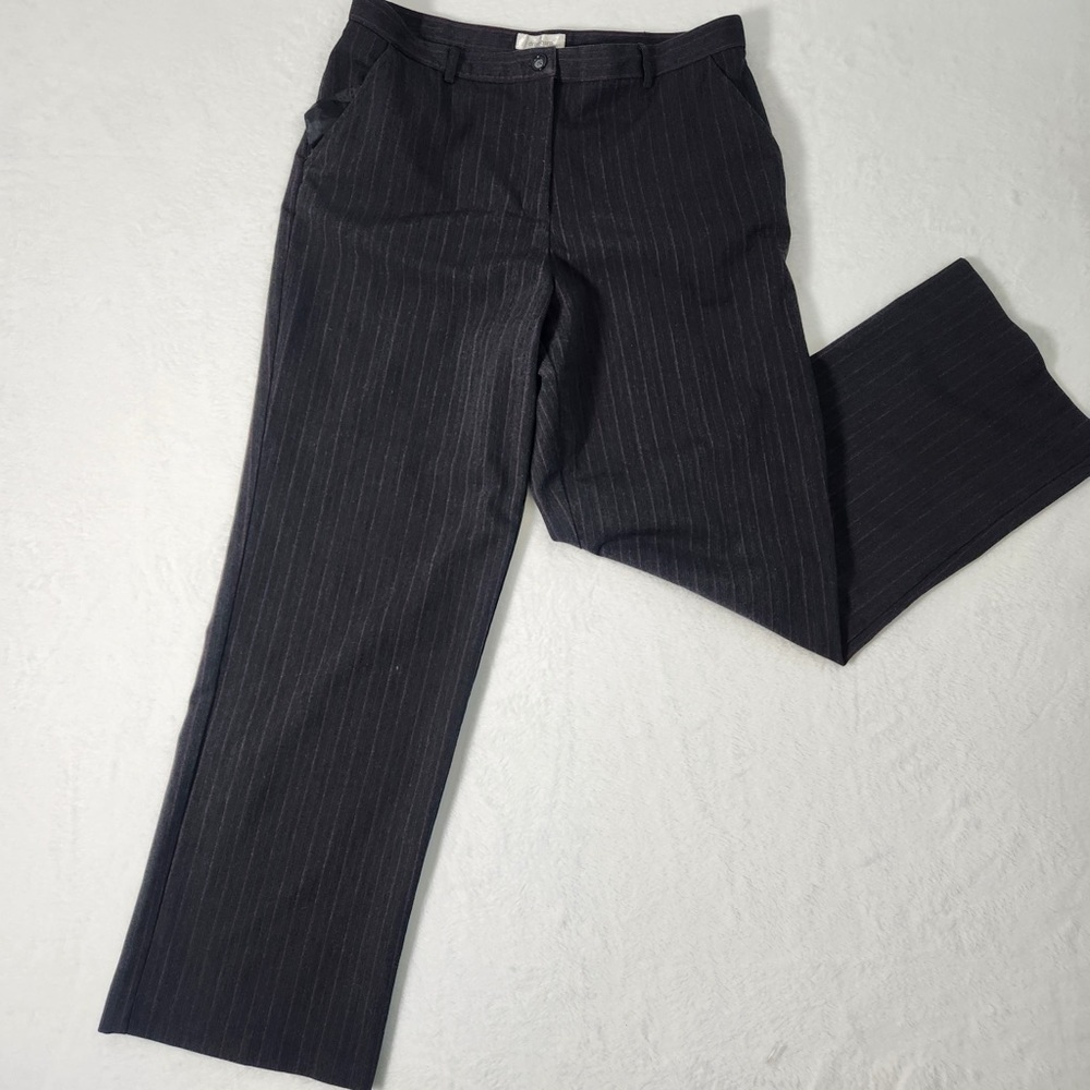 Dress barn gray pinstriped relaxed fit trousers with purple stripe Sz 16
